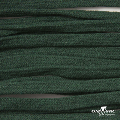 Шнур плетеный d-8 мм плоский, 70% хлопок 30% полиэстер, уп.85+/-1 м, цв.1016-т.зеленый - купить в Курске. Цена: 742.50 руб.